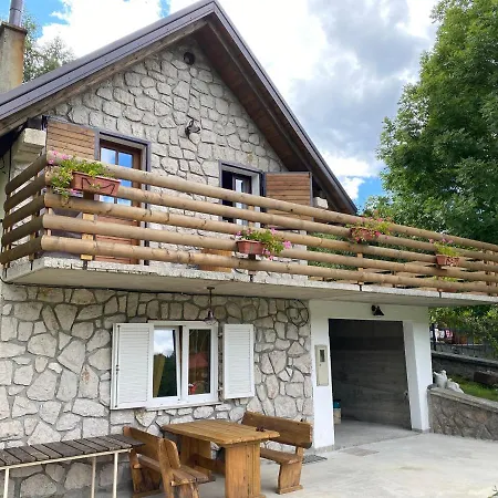 シャレー Sanmari_forest *